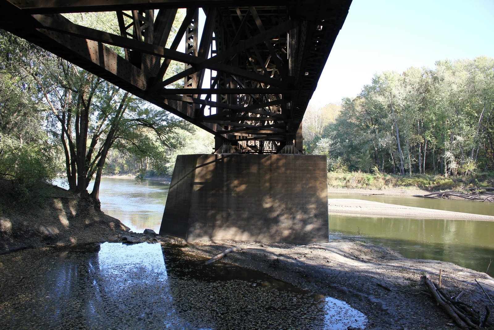 Under west truss span
